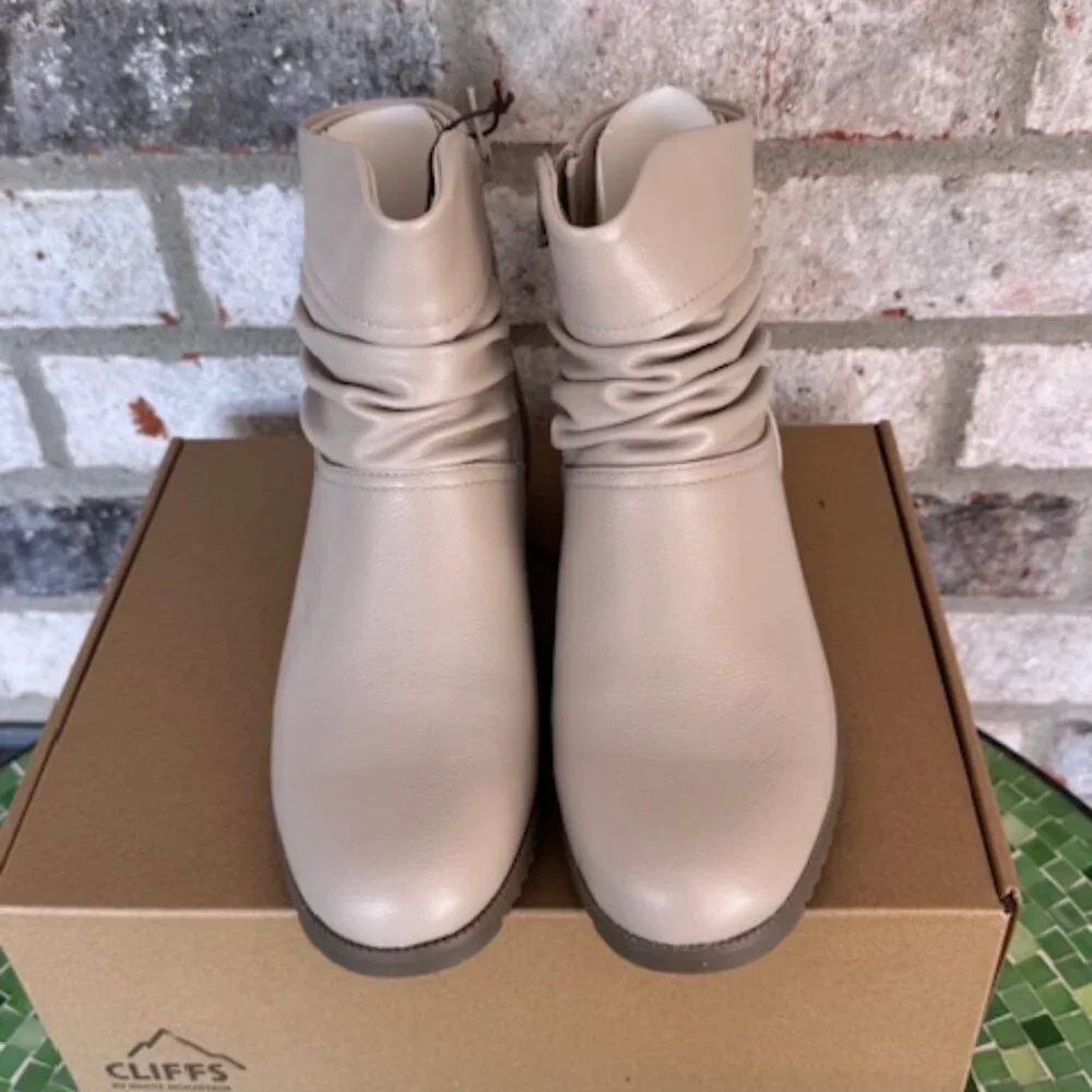 Cliffs by White Mountain Booties - Durbon LT TAUPE/SMOOTH 7 Wide